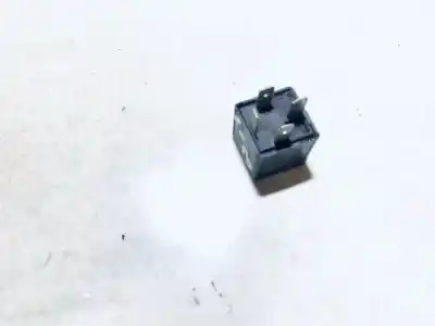 Second-hand car spare part relay for volkswagen passat variant (3b5) 1.9 tdi oem iam references 8d0951253a  y23134b82x301