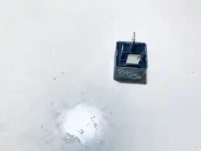 Second-hand car spare part relay for audi a4, b6 2000.11 - 2004.11 2.0 96kw 2000.11 - 2004.12 oem iam references 8d0951253   Second-hand car spare part relay for audi a4, b6 2000.11 - 2004.11 2.0 96kw 2000.11 - 2004.12 oem iam references 8d0951253