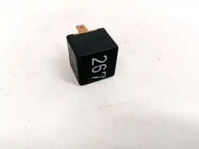 Pezzo di ricambio per auto di seconda mano  per AUDI A4 AVANT (B5)  Riferimenti OEM IAM 899519  