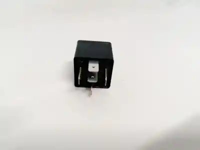 Pezzo di ricambio per auto di seconda mano relè per volvo v50 (545) 2.0 d riferimenti oem iam 9441160  v23134-a52-x345