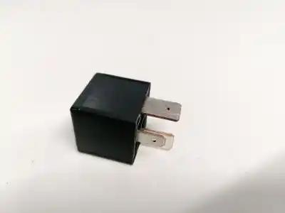 Pezzo di ricambio per auto di seconda mano relè per volvo v50 (545) 2.0 d riferimenti oem iam 9441160  v23134-a52-x345