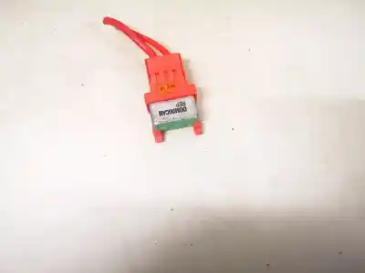 Pezzo di ricambio per auto di seconda mano  per VOLKSWAGEN PASSAT VARIANT (3B5)  Riferimenti OEM IAM 433937105A  