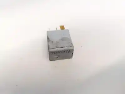 Pezzo di ricambio per auto di seconda mano relè per toyota corolla (e12) 2.0 d-4d sol berlina riferimenti oem iam 9008087019  90080-87019, 0332011001