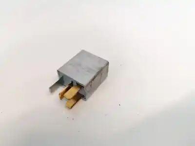 Pezzo di ricambio per auto di seconda mano relè per toyota corolla (e12) 2.0 d-4d sol berlina riferimenti oem iam 9008087019  90080-87019, 0332011001