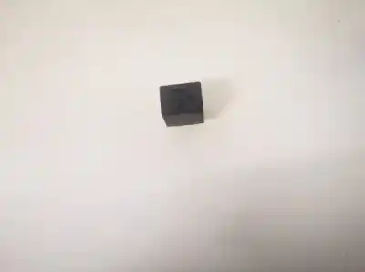 Peça sobressalente para automóvel em segunda mão relé para automóvel por opel vectra b caravan 2.0 dti referências oem iam 90229206