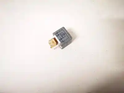 Second-hand car spare part relay for audi a4 avant (b5) 1.9 tdi oem iam references 8d0951253  899312000