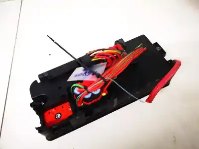 Second-hand car spare part fuse box unit for opel vectra c (z02) 2.2 dti 16v (f69) oem iam references 13112918  13112918ak, 519038004