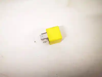Second-hand car spare part relay for opel vectra c (z02) 2.2 dti 16v (f69) oem iam references 90226846  v23134-j52-x369