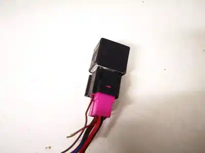 Автозапчастина б/у  для AUDI 80 AVANT  Посилання на OEM IAM 443951253S  899556