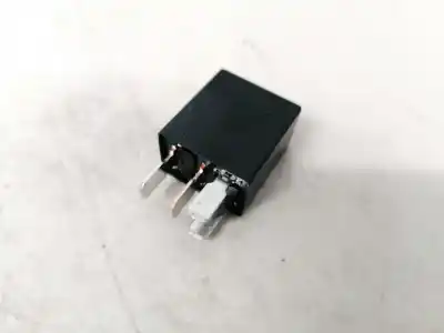 Second-hand car spare part relay for opel mokka / mokka x (j13) 1.7 cdti (_76) oem iam references pa66gf33  pa66-gf33