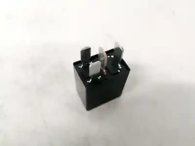 Second-hand car spare part relay for opel mokka / mokka x (j13) 1.7 cdti (_76) oem iam references pa66gf33  pa66-gf33