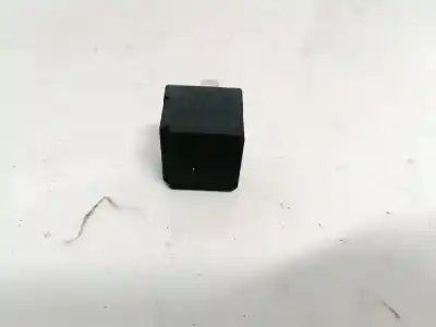 Pezzo di ricambio per auto di seconda mano relè per opel meriva b 1.7 16v cdti riferimenti oem iam 13171831