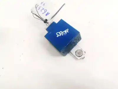 Pezzo di ricambio per auto di seconda mano relè per mazda premacy (cp) 2.0 turbodiesel cat riferimenti oem iam ge4t66810  