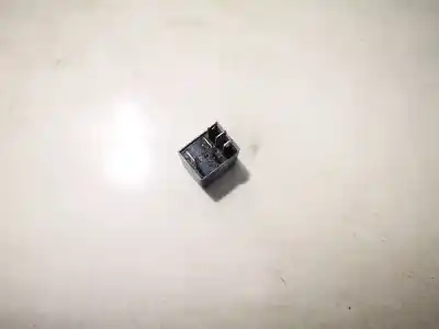 Second-hand car spare part relay for opel corsa e 1.4 oem iam references 90414477  57100