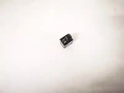 Second-hand car spare part relay for opel corsa e 1.4 oem iam references 90414477  