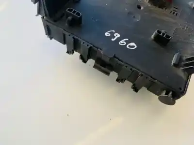 Second-hand car spare part fuse box unit for opel vectra c (z02) 1.8 (f69) oem iam references 13125488  460023260, 519032106