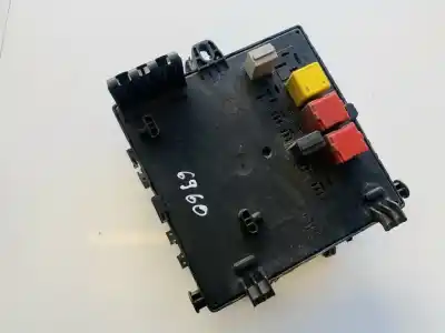 Second-hand car spare part fuse box unit for opel vectra c (z02) 1.8 (f69) oem iam references 13125488  460023260, 519032106