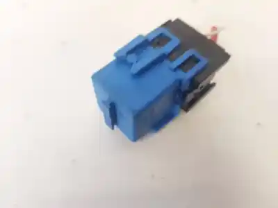 Second-hand car spare part RELAY for BMW 1-SERIES, E87 / E88 2006.11 - 2011.09 FACELIFT  OEM IAM references 61366915327  