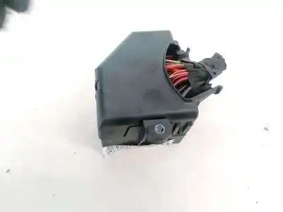 Автозапчасти б/у блок реле/предохранителей за volkswagen passat b6 variant (3c5) 2.0 tdi 4motion ссылки oem iam 3c0880204d  