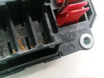 Second-hand car spare part fuse box unit for bmw 7-series, e65 / e66 / e67 /e68 2001.11 - 2008.06 730 d 160kw 2002.10 - 2008.06 oem iam references 6113690058301  61136900583-01, 10688710