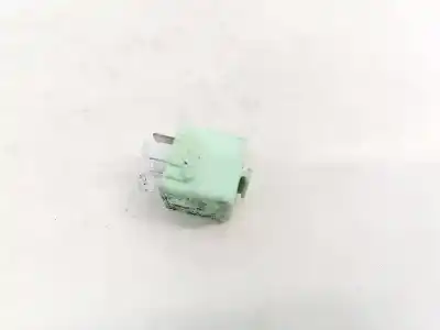 Peça sobressalente para automóvel em segunda mão Relé Para Automóvel por BMW 7-SERIES, E65 / E66 / E67 /E68 2001.11 - 2008.06 730 D 160KW 2002.10 - 2008.06 Referências OEM IAM 61368373700  61.36-8373700