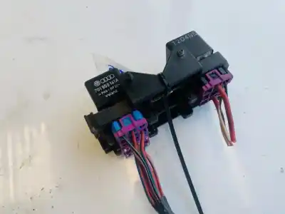 Second-hand car spare part fuse box unit for audi a6 avant (c4) 2.5 tdi oem iam references 443951253aa  