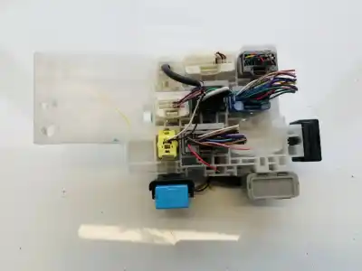 Pièce détachée automobile d'occasion BOÎTES À FUSIBLES pour TOYOTA PRIUS (NHW30)  Références OEM IAM 7356MB1  