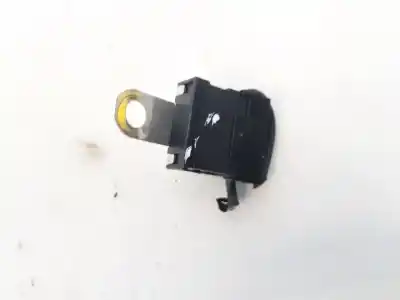 Second-hand car spare part  for TOYOTA PRIUS (NHW30)  OEM IAM references 8281748630  