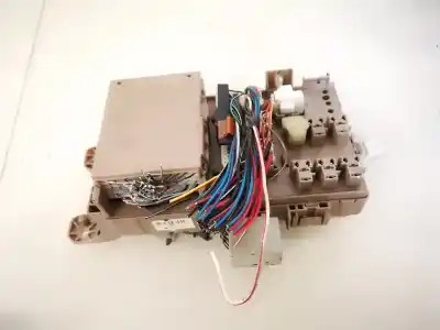 Second-hand car spare part fuse box unit for toyota corolla (e11) 2.0 d-4d linea sol oem iam references 8264113040  82641-13040, 232300-0231