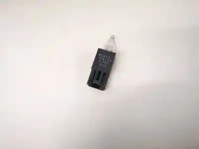 Peça sobressalente para automóvel em segunda mão relé para automóvel por toyota corolla (e11) 2.0 d-4d linea sol referências oem iam 9098004148