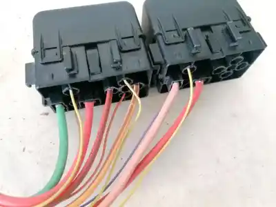 Second-hand car spare part fuse box unit for renault scenic ii 1.9 dci diesel oem iam references   