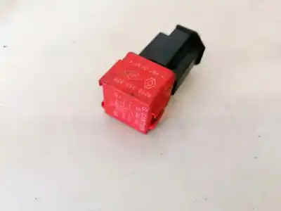 Second-hand car spare part  for RENAULT SCENIC II  OEM IAM references 8200253922  20240040