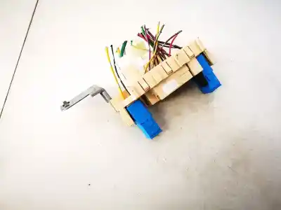 Peça sobressalente para automóvel em segunda mão caixa de fusíveis e relés por nissan qashqai 1.6 16v referências oem iam 