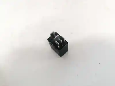 Second-hand car spare part relay for volvo xc90 2.4 d momentum geartronic (7 sitze) oem iam references 9441161  025252a, a4001-x40, v23074