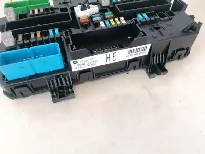 Second-hand car spare part fuse box unit for opel astra h twintop (a04) 1.9 cdti (l67) oem iam references 13206757  5dk008669-42