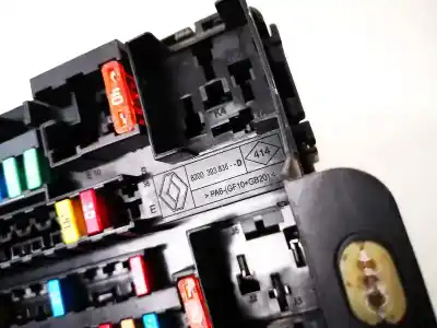 Second-hand car spare part fuse box unit for renault laguna iii 1.5 dci diesel oem iam references 8200393836d  8200393836-d
