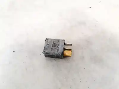 Pezzo di ricambio per auto di seconda mano  per TOYOTA COROLLA (E11)  Riferimenti OEM IAM 9008087019  90080-87019, 0332011001