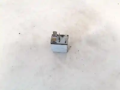 Pezzo di ricambio per auto di seconda mano relè per toyota corolla (e11) 2.0 d-4d linea sol riferimenti oem iam 9008087019  90080-87019, 0332011001