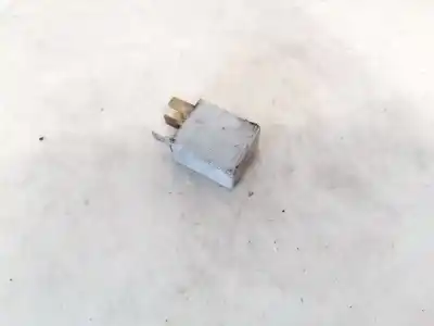 Pezzo di ricambio per auto di seconda mano  per TOYOTA COROLLA (E11)  Riferimenti OEM IAM 9008087019  90080-87019, 0332011001