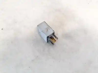 Pezzo di ricambio per auto di seconda mano relè per toyota corolla (e11) 2.0 d-4d linea sol riferimenti oem iam 9008087019  90080-87019, 0332011001