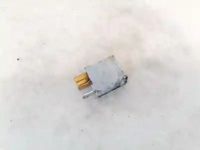 Pezzo di ricambio per auto di seconda mano  per TOYOTA COROLLA (E11)  Riferimenti OEM IAM 9008087019  90080-87019, 0332011001