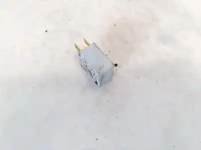 Pezzo di ricambio per auto di seconda mano relè per toyota corolla (e11) 2.0 d-4d linea sol riferimenti oem iam 9008087019  90080-87019, 0332011001