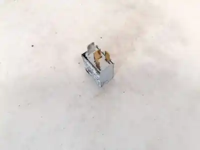 Pezzo di ricambio per auto di seconda mano relè per toyota corolla (e11) 2.0 d-4d linea sol riferimenti oem iam 9008087019  90080-87019, 0332011001