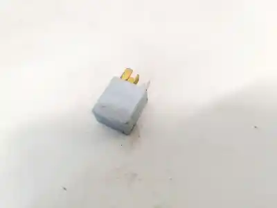 Pezzo di ricambio per auto di seconda mano relè per toyota corolla (e11) 2.0 d-4d linea sol riferimenti oem iam 0332011001