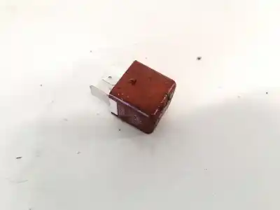 Pezzo di ricambio per auto di seconda mano relè per toyota corolla (e11) 2.0 d-4d linea sol riferimenti oem iam 9098702016