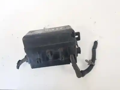 Pièce détachée automobile d'occasion BOÎTES À FUSIBLES pour KIA SORENTO I (JC)  Références OEM IAM 0K53A67BX1  