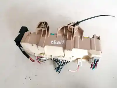 Second-hand car spare part fuse box unit for mazda 323 1.5 g 16v/25 (egi dohc) oem iam references 8c130218  8c13-0218