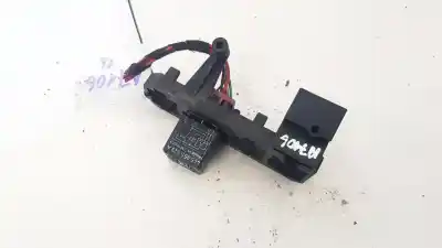 Peça sobressalente para automóvel em segunda mão caixa de fusíveis e relés por audi 80 avant 1.9 tdi referências oem iam 8a0937503