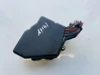 Автозапчасти б/у блок реле/предохранителей за audi a3 (8l) 1.9 tdi ambition ссылки oem iam 3048153  