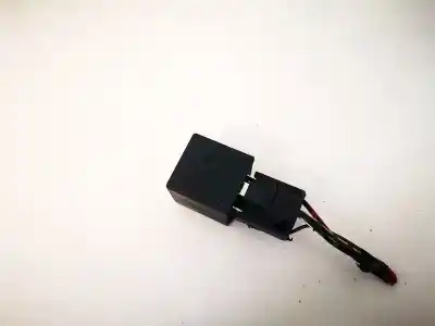Pezzo di ricambio per auto di seconda mano relè per audi 80 avant 1.9 tdi riferimenti oem iam   